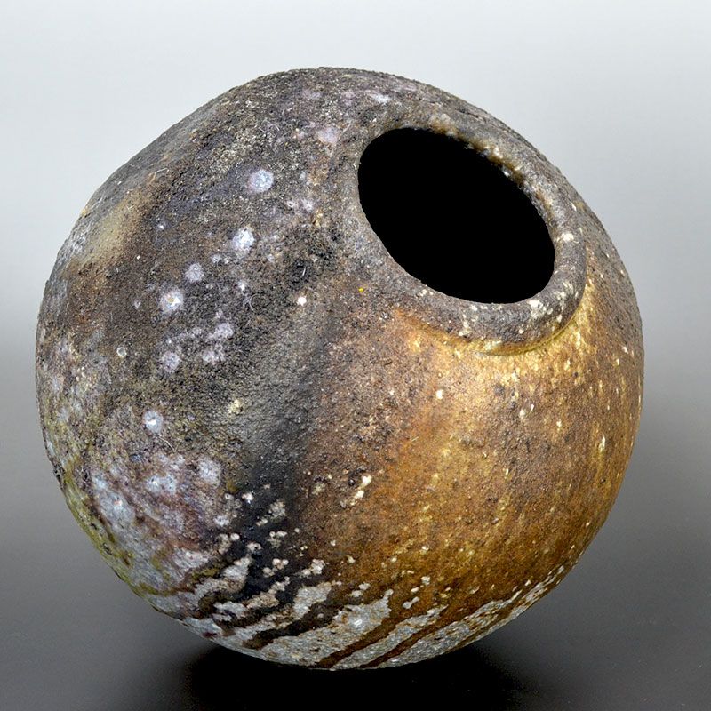 Unbelievable Vase by Shigaraki Legend Otani Shiro