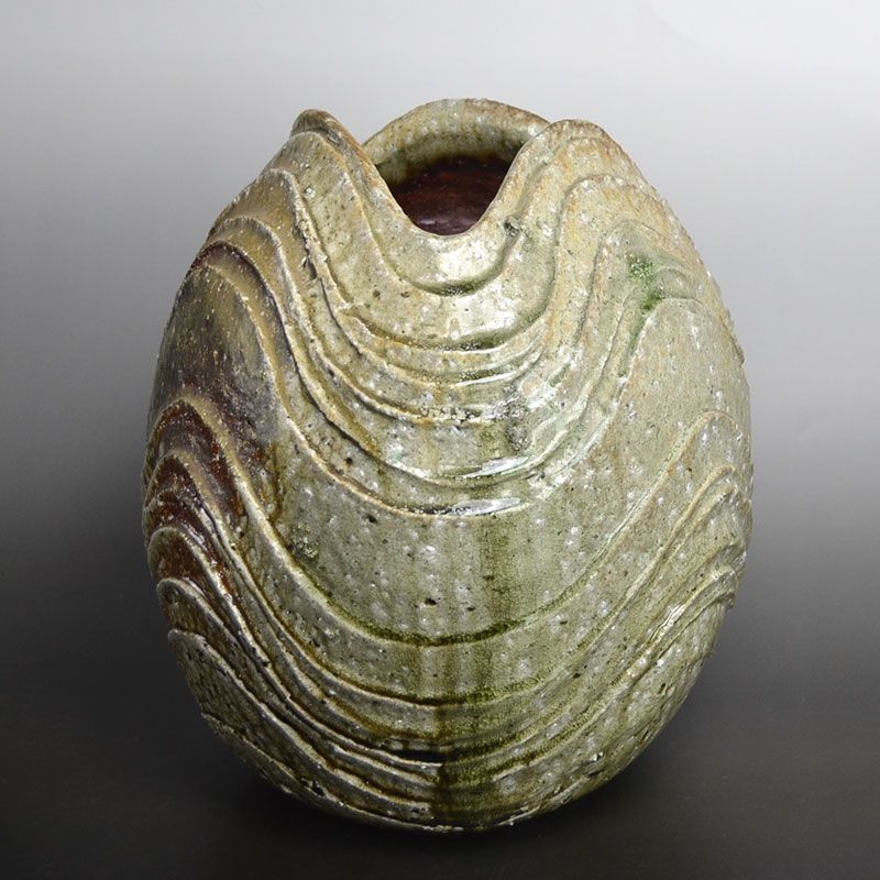 Unprecedented Tsubo by Female Pottery Icon Koyama Kiyoko