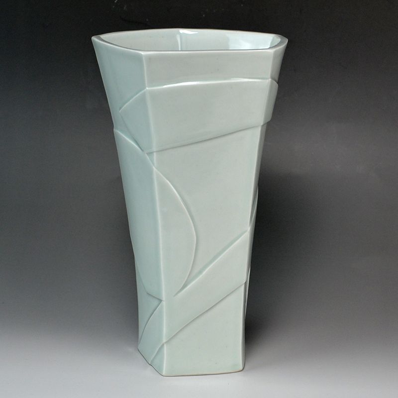 Takenaka Ko White Glazed Hakuji Gokaku Vase