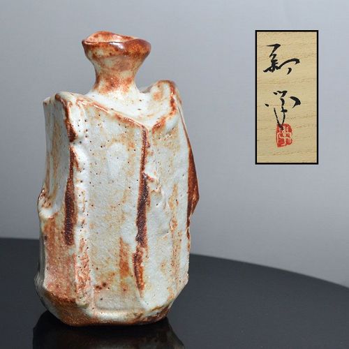 Atarashi Manabu Shino Ceramic Tokkuri Sake Flask