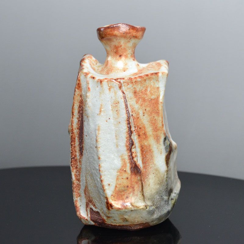 Atarashi Manabu Shino Ceramic Tokkuri Sake Flask