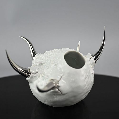 Celadon Vase with Platinum Thorns by Masatomo Toi, Dilemma