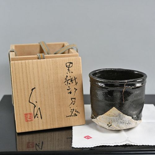 Contemporary Kuro Oribe Chawan w/ Kintsugi by Tsujimura Shiro