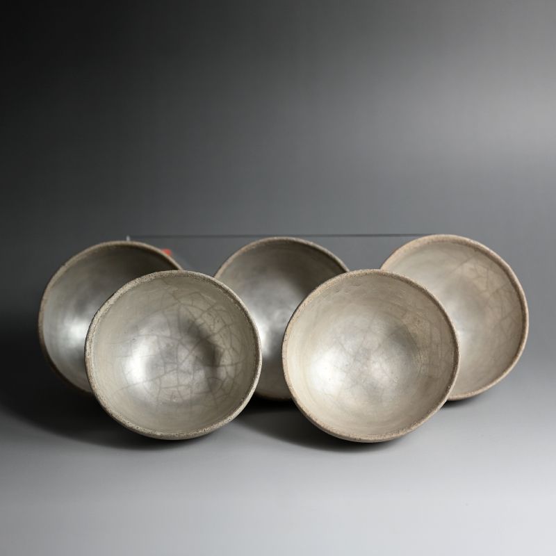 Haunting Yamada Akira Set of Five Silver Glazed Bowls