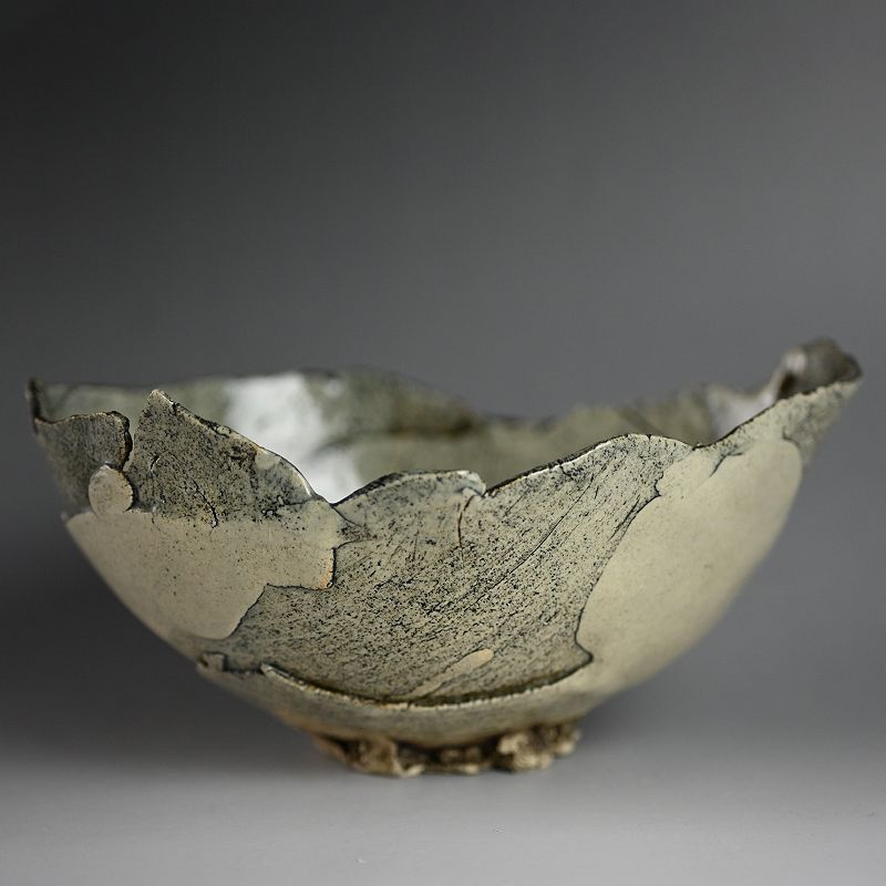 Haunting Leaf Shaped Bowl by Shigemori Yoko Happa-bachi