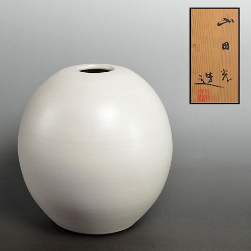 Yamada Hikaru White Orb Vase,Sodeisah