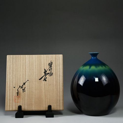 LNT Tokuda Yasokichi III Porcelain Vase