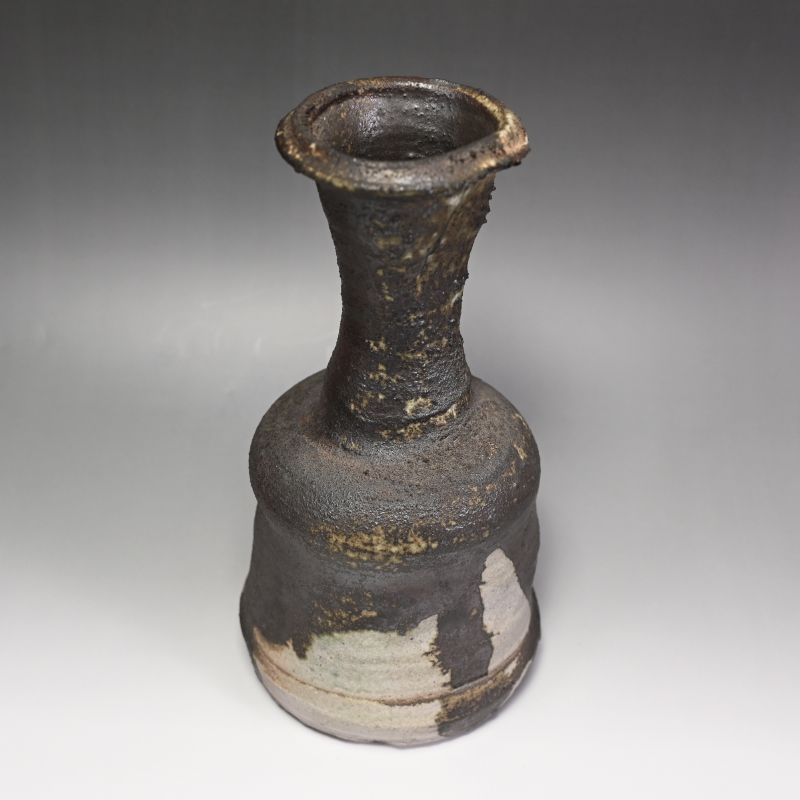Radical Crispy Echizen Ceramic Vase by Kumano Kurouemon