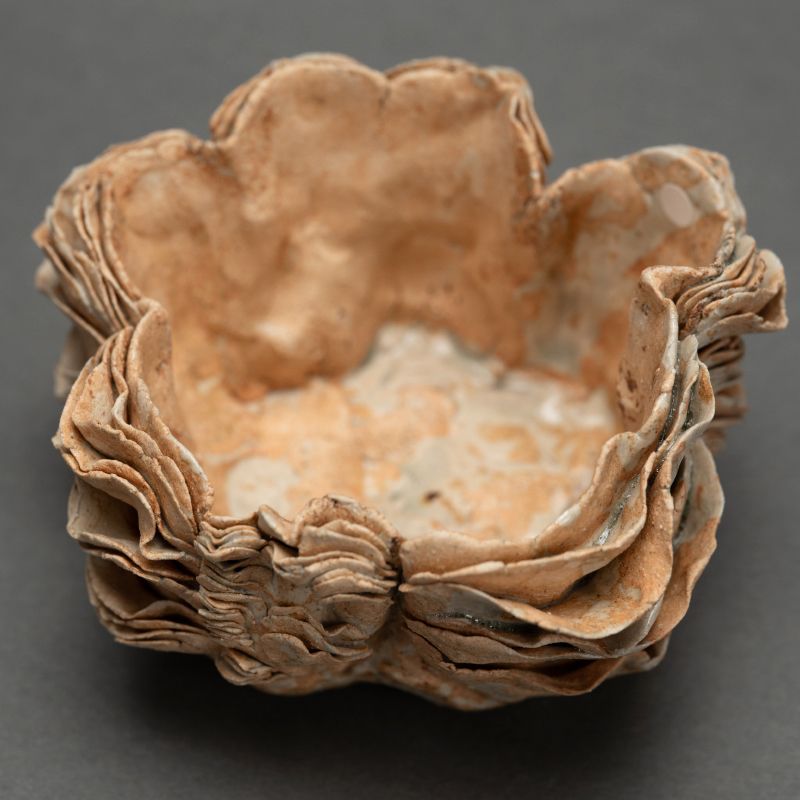Yamaguchi Mio Petaled Ceramic Bowl, Cocoon