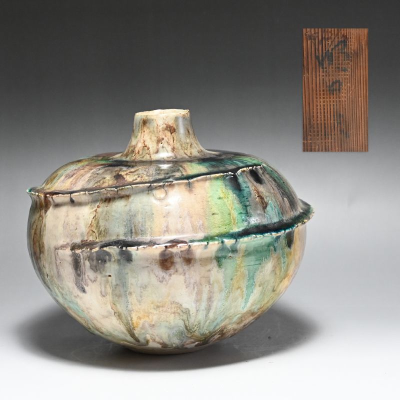 Incredible Vase by Pioneering Female Artist Tsuboi Asuka
