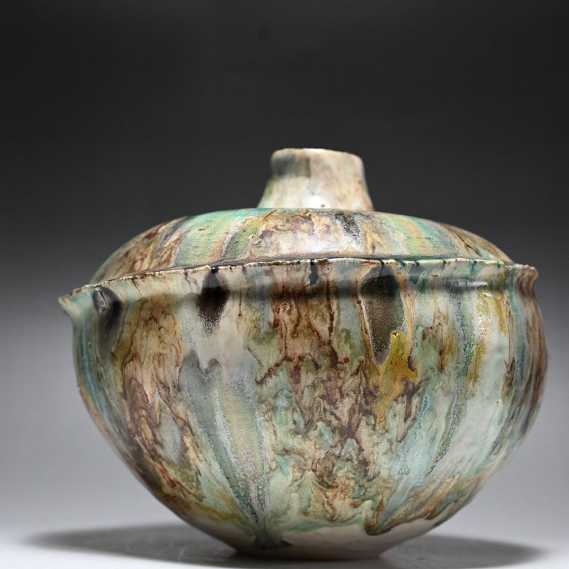 Incredible Vase by Pioneering Female Artist Tsuboi Asuka