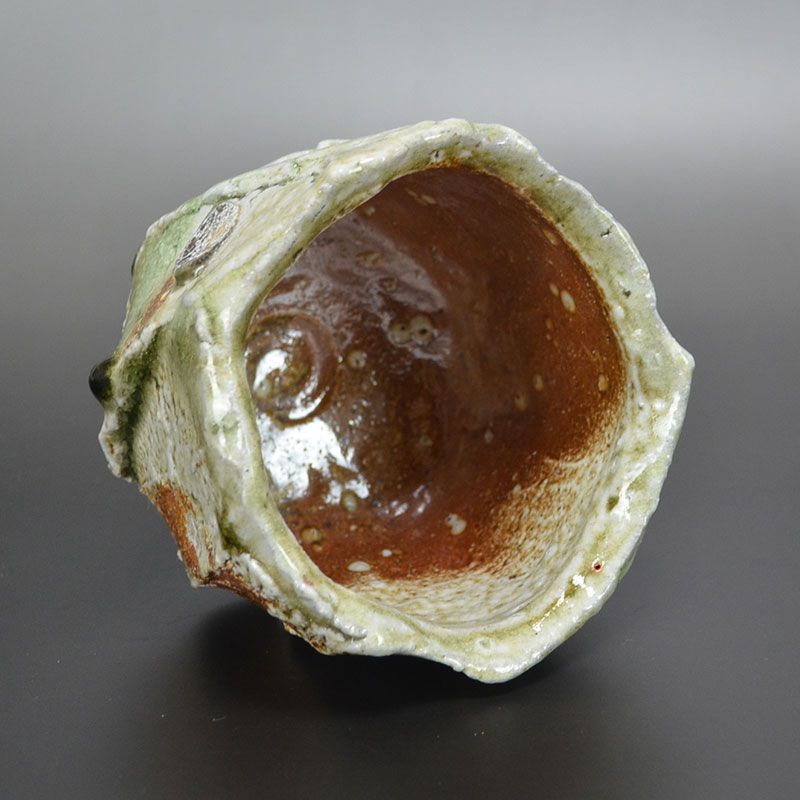 Iga Ash Glazed Shinogi Chawan by Atarashi Manabu