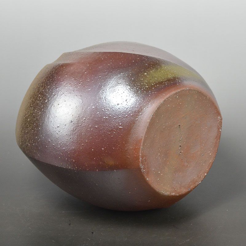 Contemporary Bizen Tsubo by Isezaki So