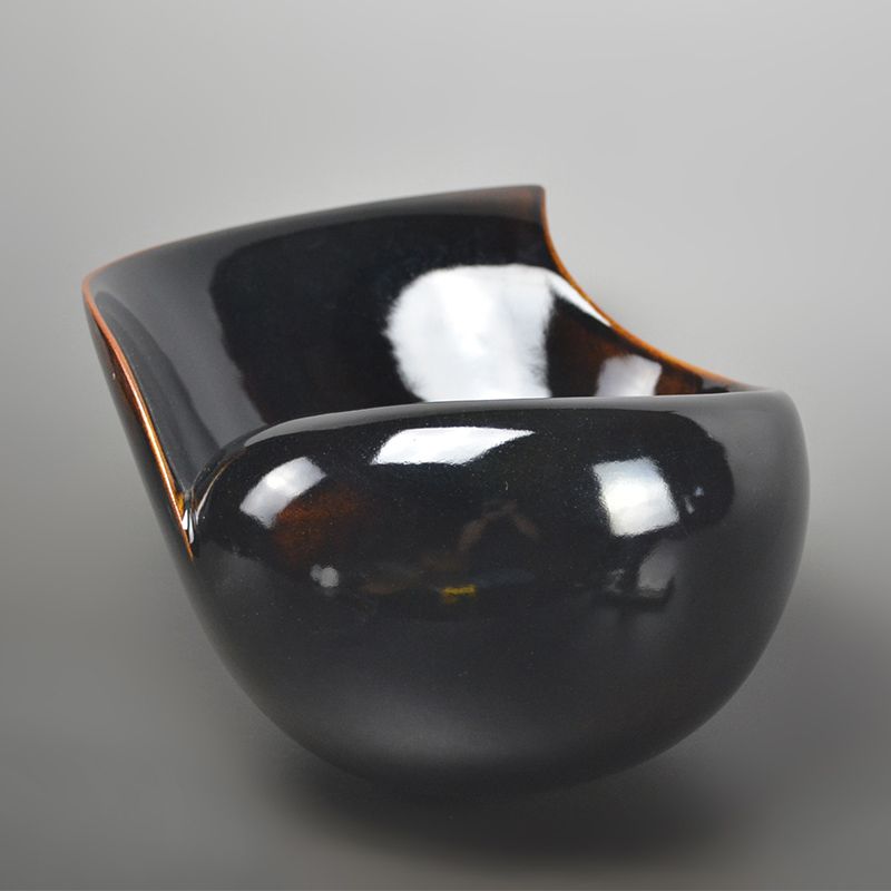 Takatsu Mio Swirling Basin in Perfecct Iron Glaze