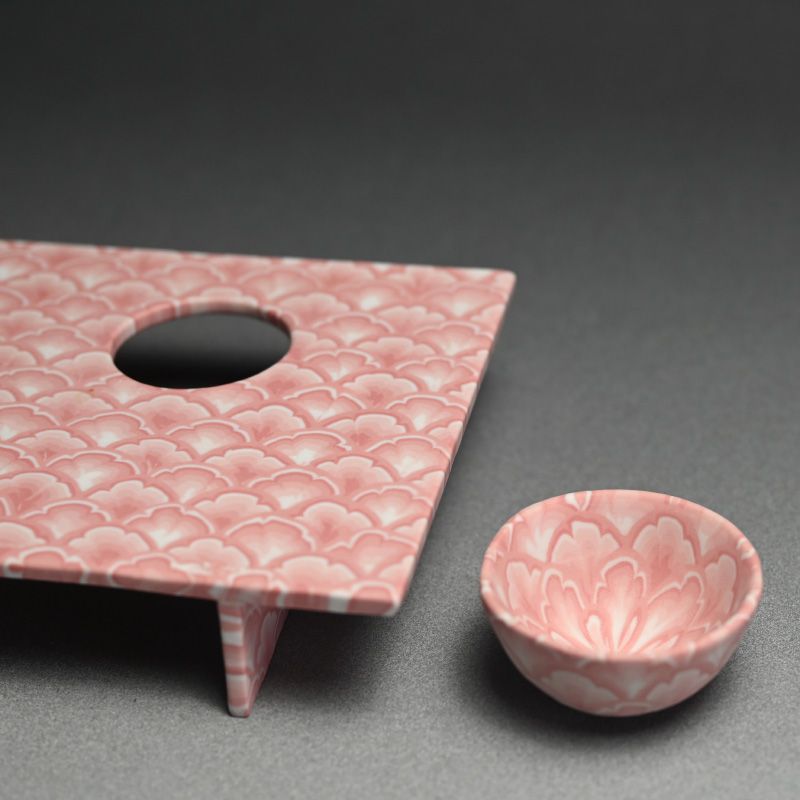 Kusaba Yuji Sake Cup &amp; Plate Set, Pink