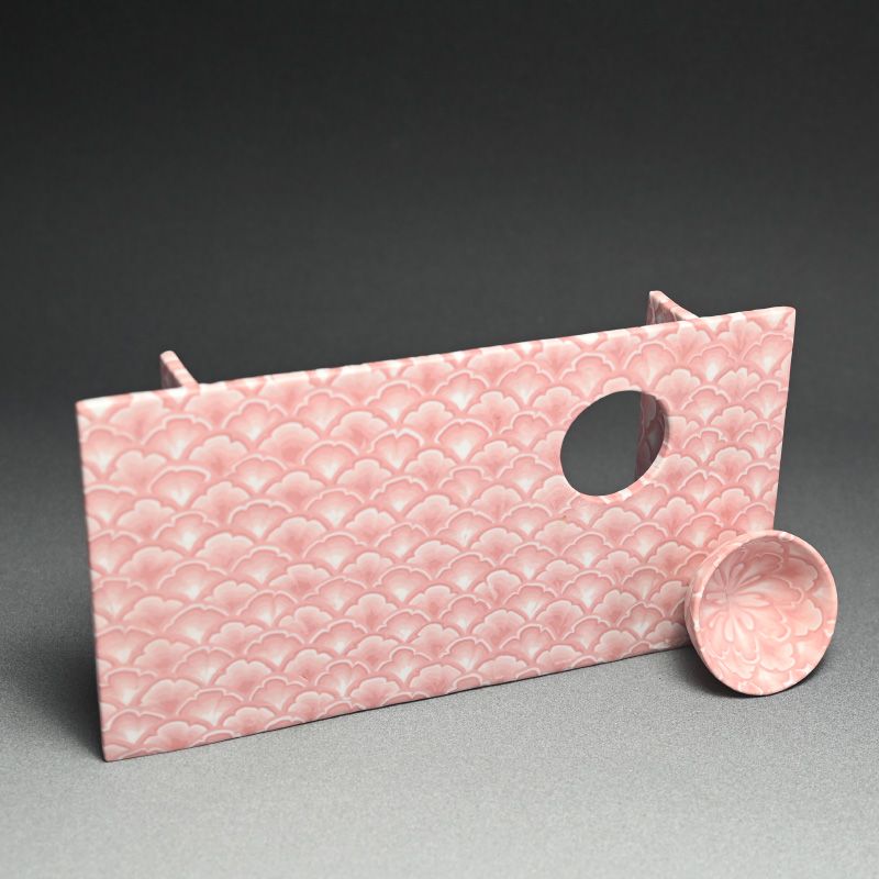 Kusaba Yuji Sake Cup &amp; Plate Set, Pink