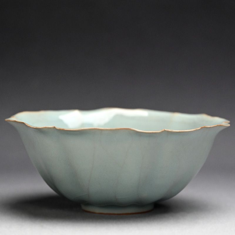 Exquisite Rinka-bachi  Celadon Bowl by Kawase Shinobu