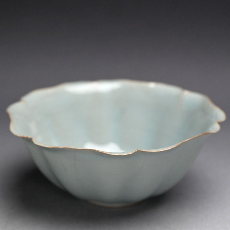 Exquisite Rinka-bachi  Celadon Bowl by Kawase Shinobu