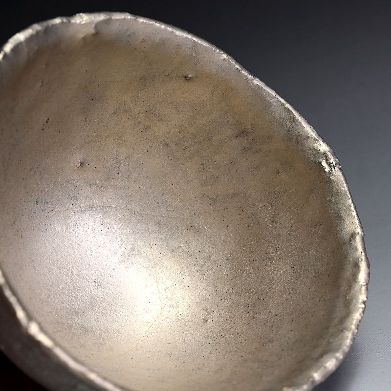 Contemporary White Gold Bowl by Ogawa Machiko