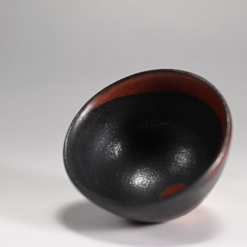 Black and Red Sake Cup by Morino Taimei