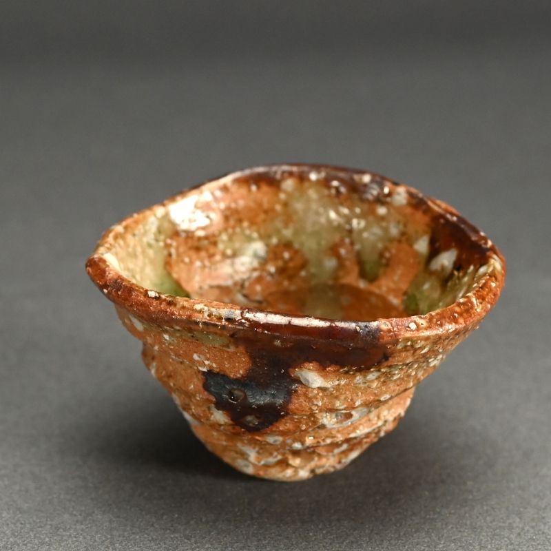 Flaring Ash-Glazed Guinomi by Murakoshi Takuma