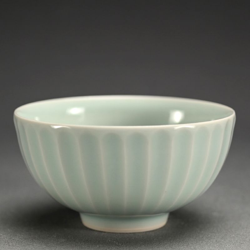 Set Five Seihakuji Porcelain Bowls by Yagi Akira