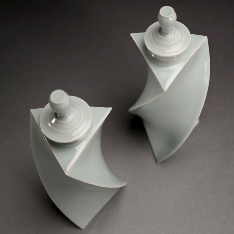 Pair Mentori Covered Vases by Yagi Akira