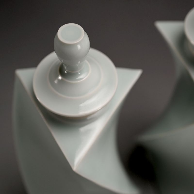 Pair Mentori Covered Vases by Yagi Akira