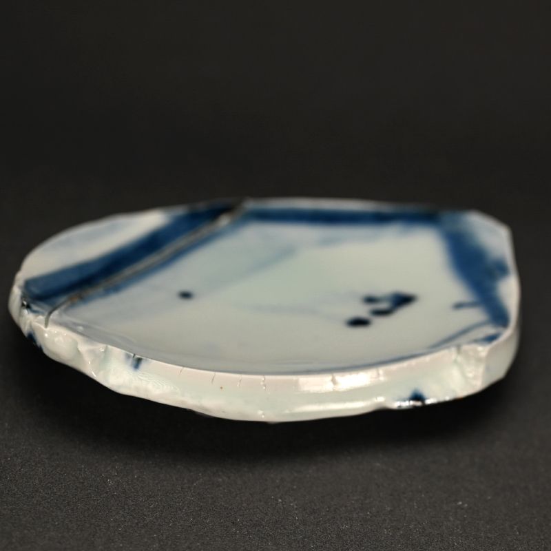 Sometsuke plate by Kato Tsubusa