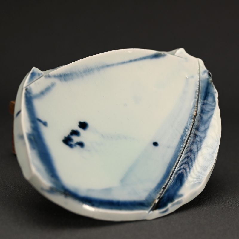 Sometsuke plate by Kato Tsubusa