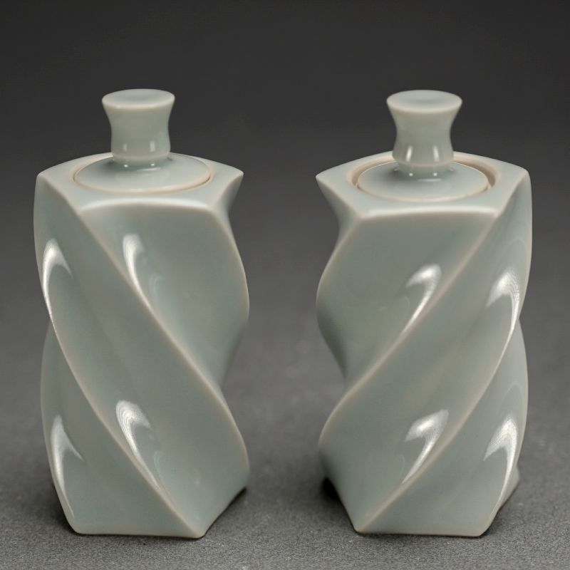 Pair Mentori Covered Bottle Vases by Yagi Akira