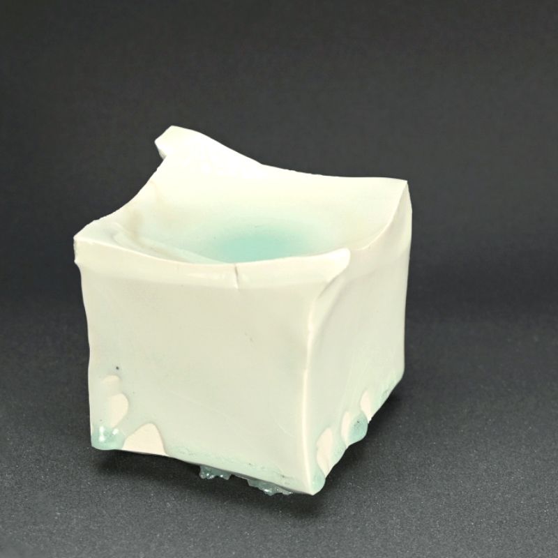 Seihakuji Porcelain Object by Kato Tsubusa