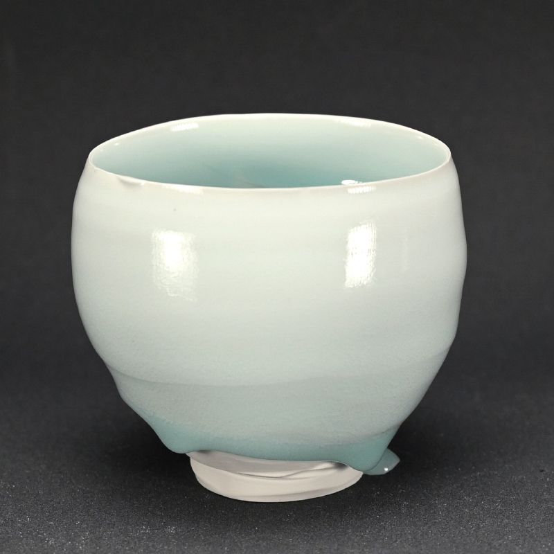 Chawan by Kato Tsubusa