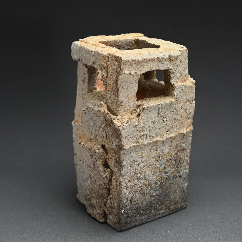 Fujimoto Hide Square Vase