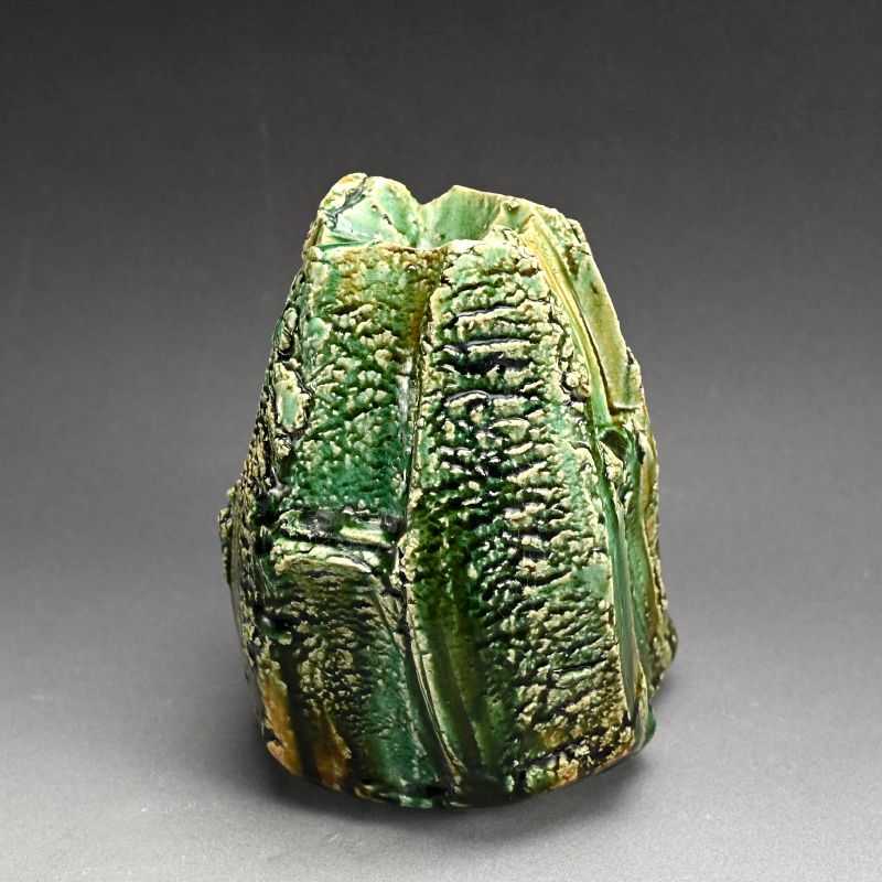 Stellar Riven Clay Oribe Vase by Hayashi Shotaro