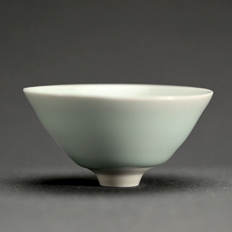 Contemporary Guinomi Sake Cup by Fukami Sueharu