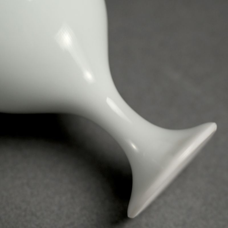 Exquisite Bajohai Porcelain Sake Cup by Kato Tsubusa