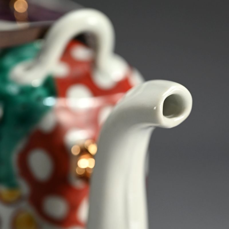 Playful Tea Pot by Matsuda Yuriko