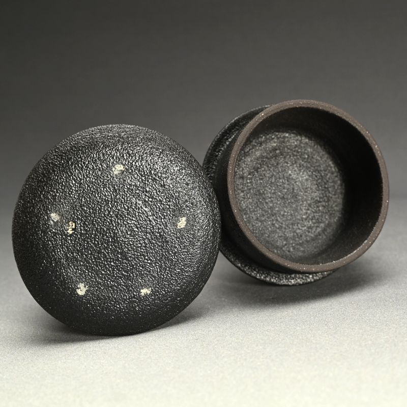 Kondo Yutaka Funka Futamono Pottery Box