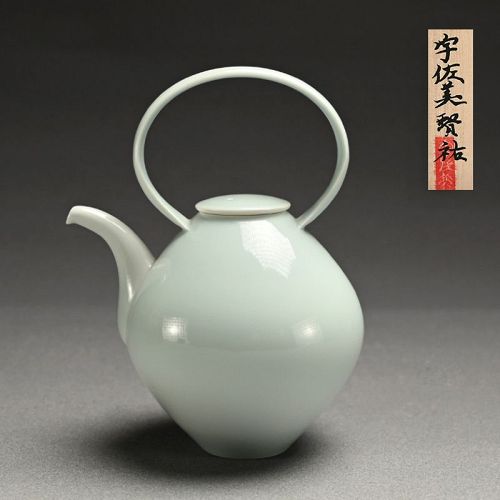 Fabulous Porcelain Dobin Teapot by Usami Kensuke