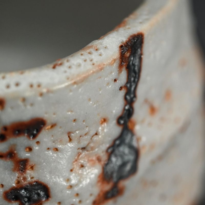 Shino Chawan Tea Bowl by Suzuki Goro