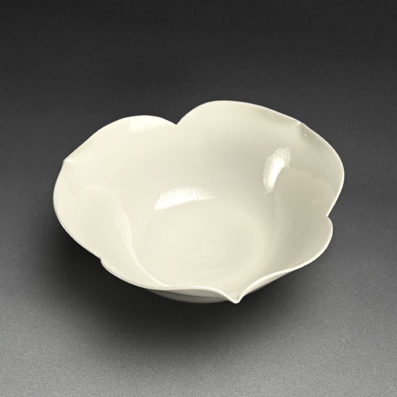 Exquisite White Bowl by Kawase Takeshi