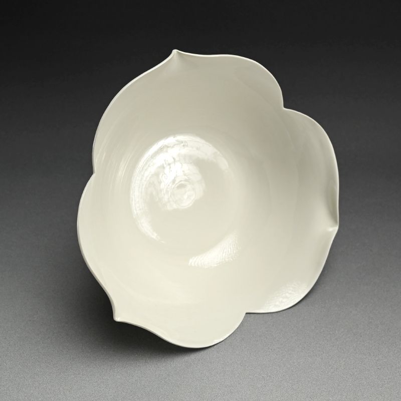 Exquisite White Bowl by Kawase Takeshi