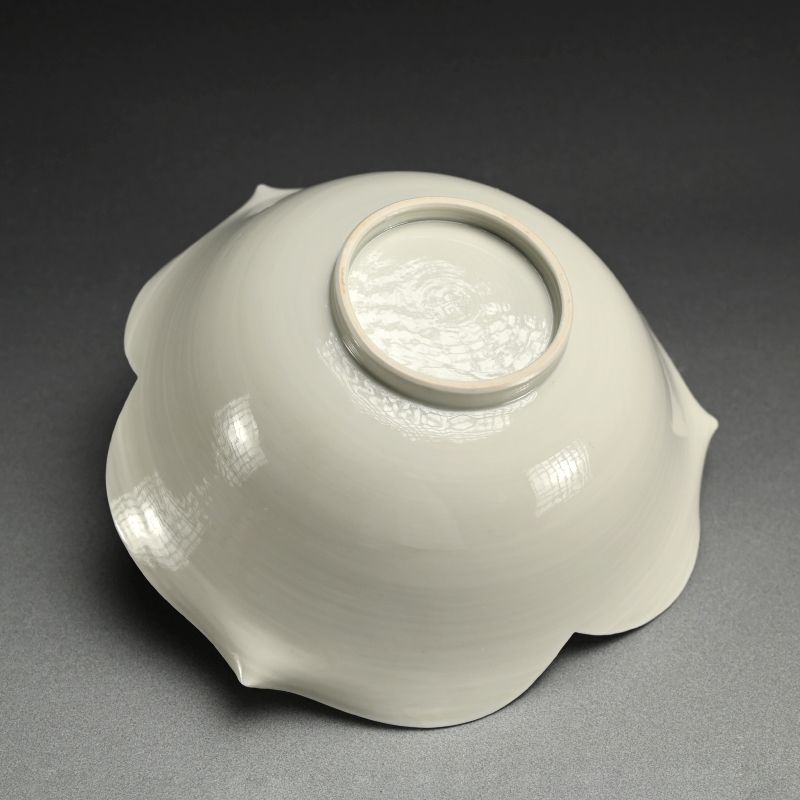 Exquisite White Bowl by Kawase Takeshi