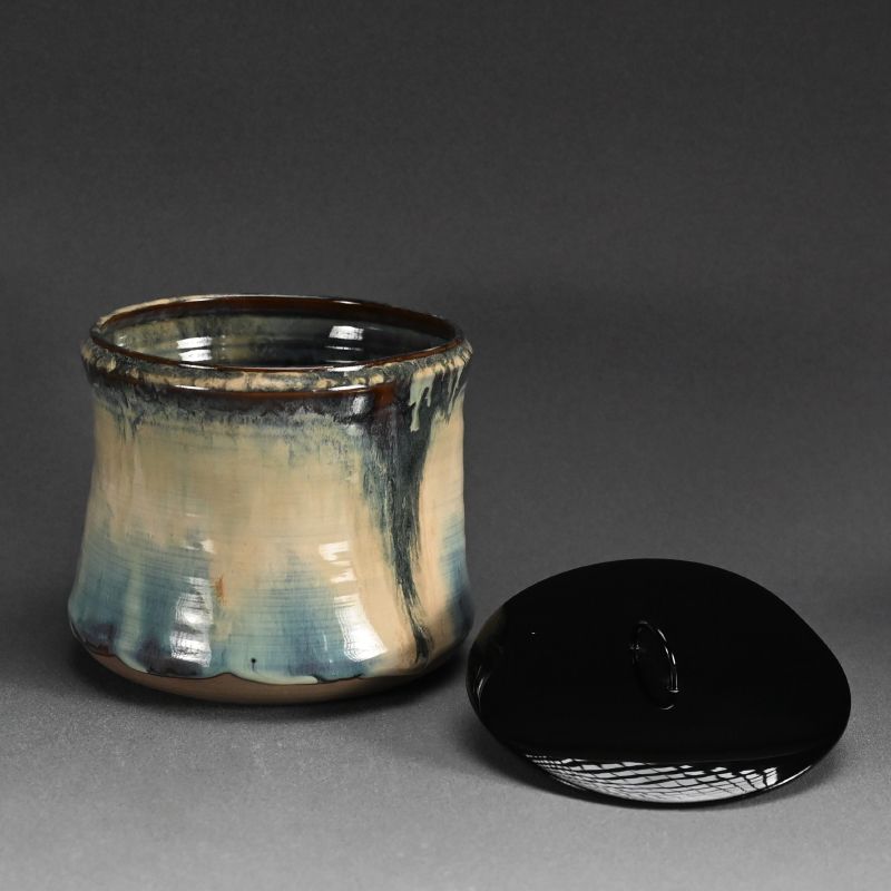 mam ☻ 中国骨董【日本国宝級天目茶碗コレクション大画集】東洋陶器研究 京都の樂家で桃山時代から代々作り継がれている黒と赤の樂茶碗