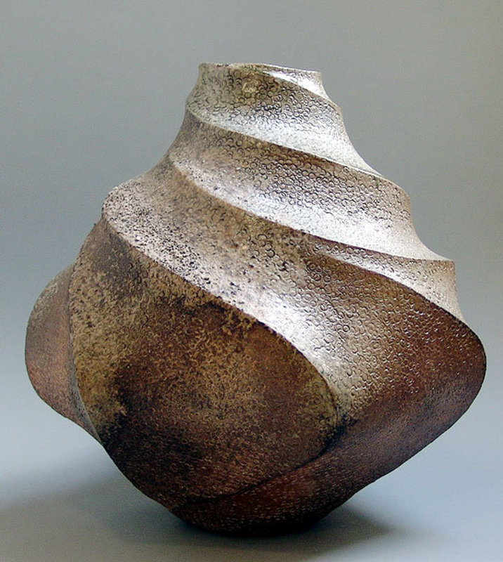 Contemporary Tokoname Tsubo Vase by Konishi Yohei