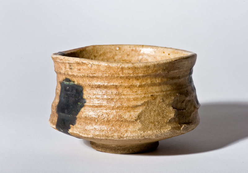 Absolutely rare Kiseto Chawan from the Momoyama Period