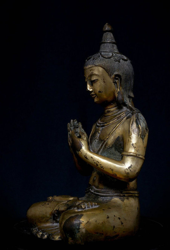 Chinese Qing Dynasty Bronze Buddha with Mark