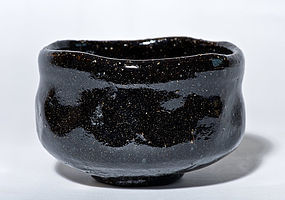 Tea Bowl by great Chozaemon Ohi with judgement box