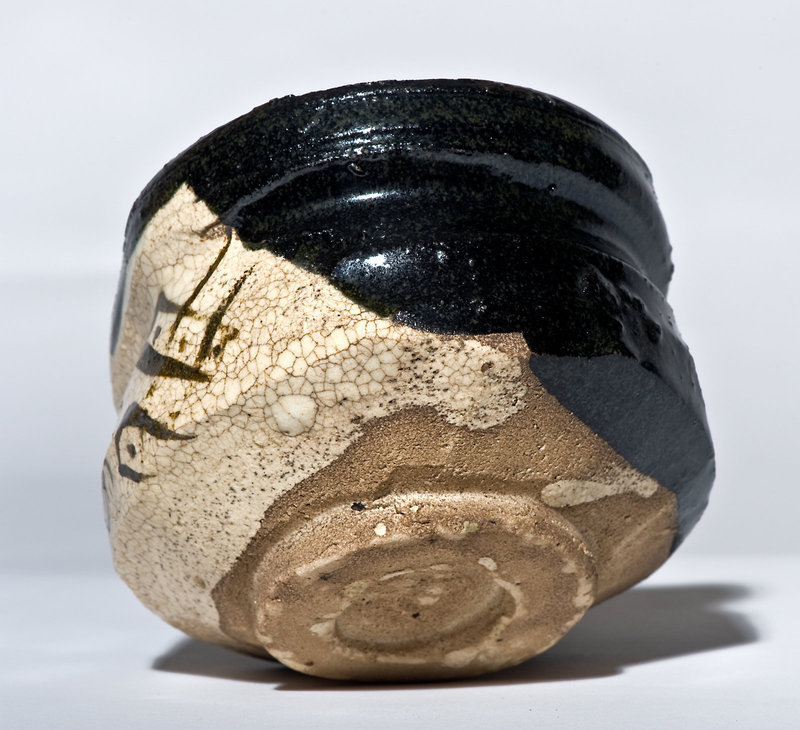 Early Edo Period Kuro Oribe Chawan with wood box and shifuku